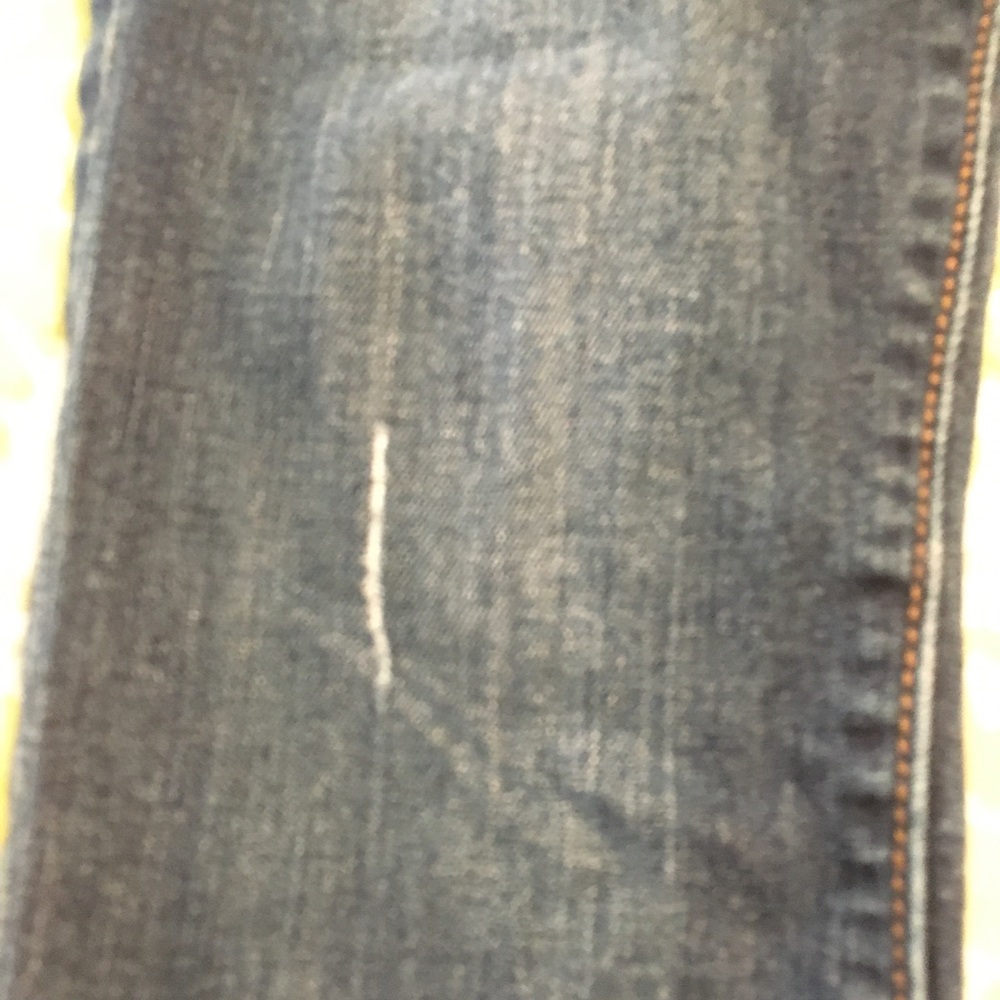 Loft Jeans Destressed - image 5